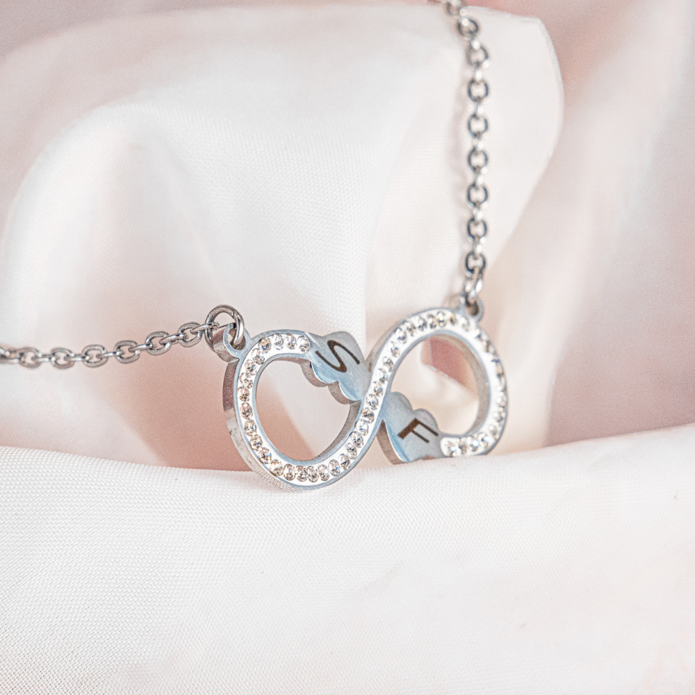 Wander - Collana Cuori Infinito Cuori Con Incisione Personalizzata